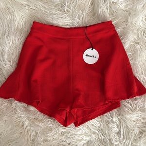 NWT ABOUT US Red Flowy Tap Shorts Small